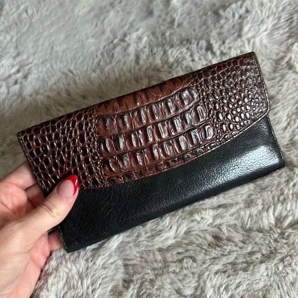 Brahmin Two-Tone Leather Tri-Fold Wallet Croc - Picture 1 of 16